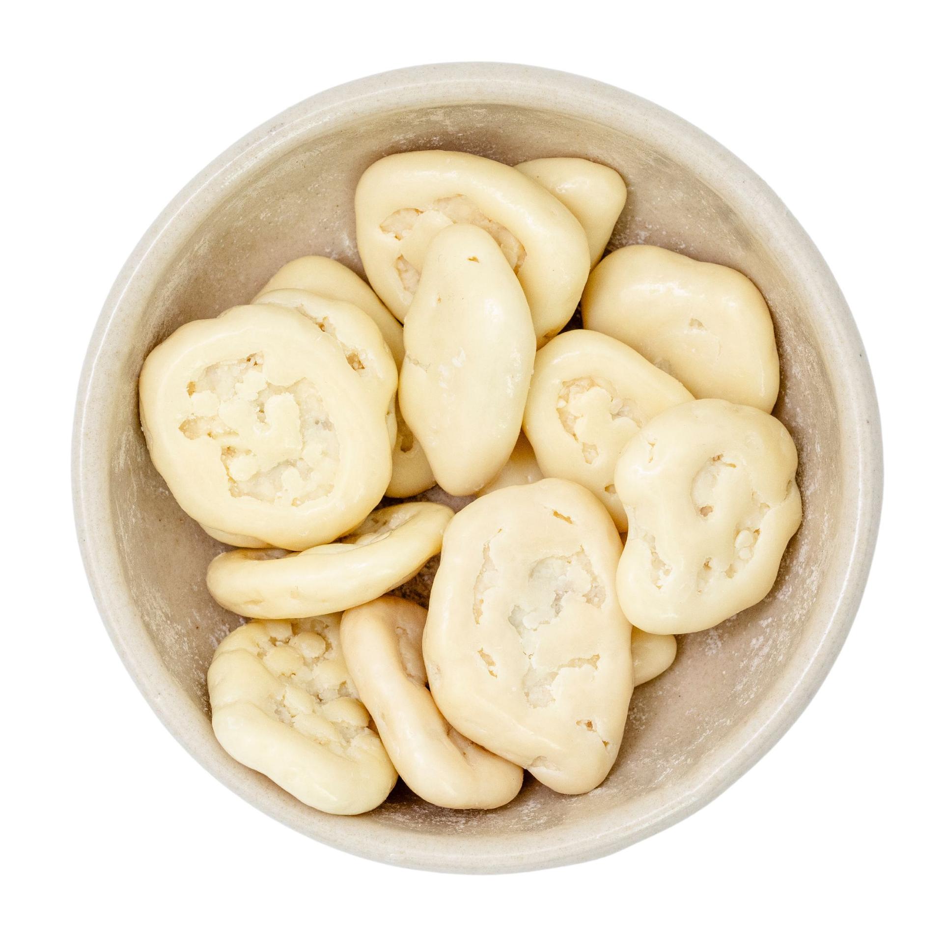 Bio banánové cipsy v bílé cokoláde 4kg