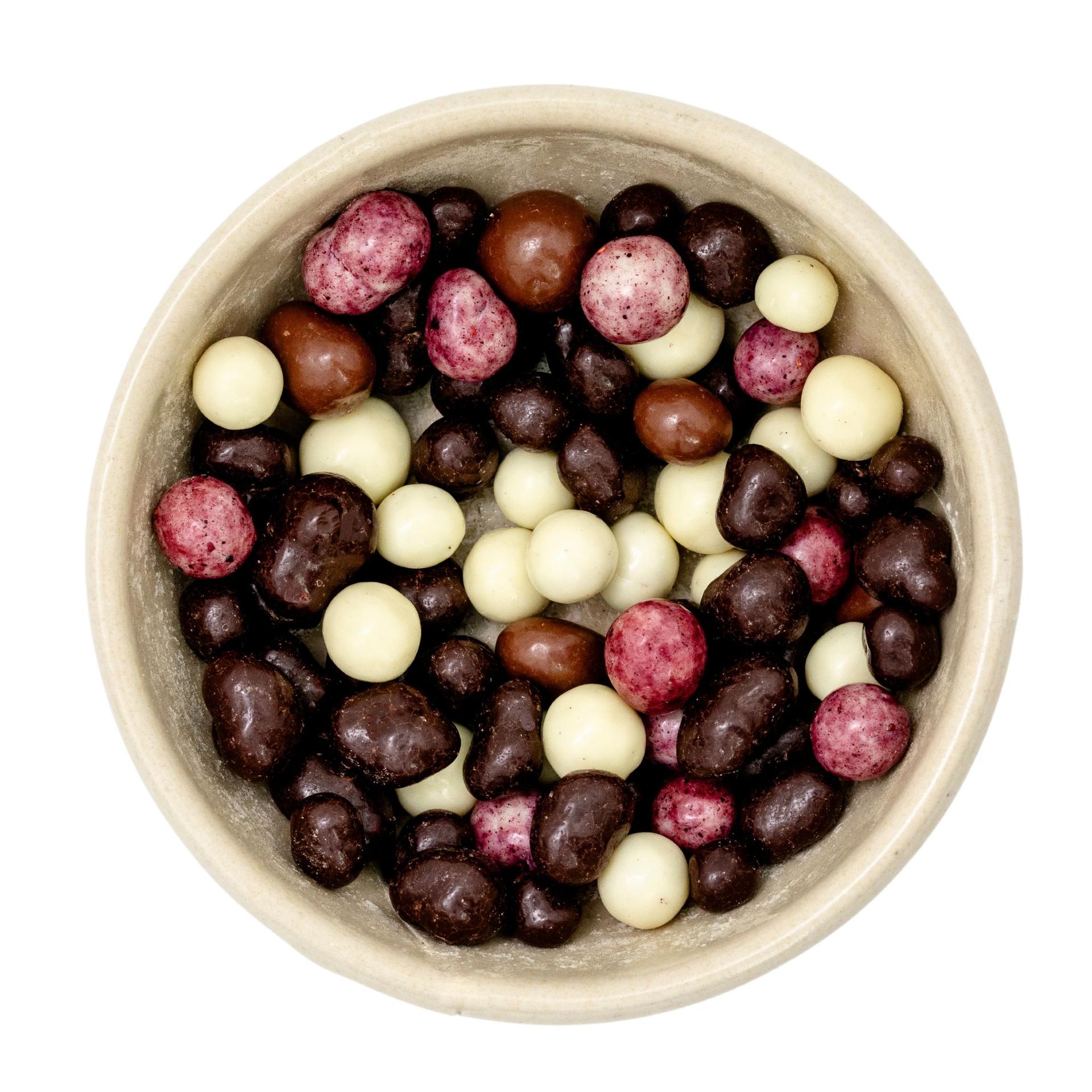 Borůvky, maliny a kousky jahod v trojí čokoládě Bio Fairtrade 5kg
